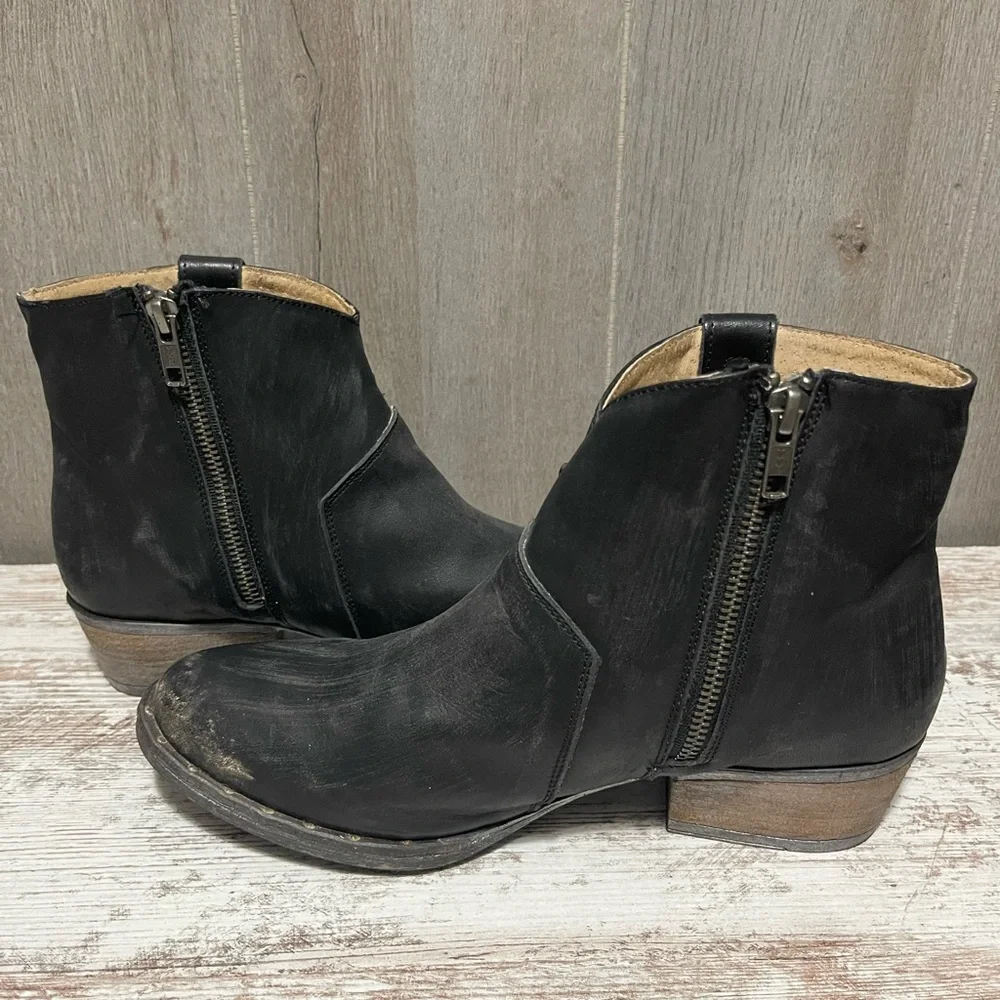 Circle G Black Studded Ankle Boots - Picture 6 of 7